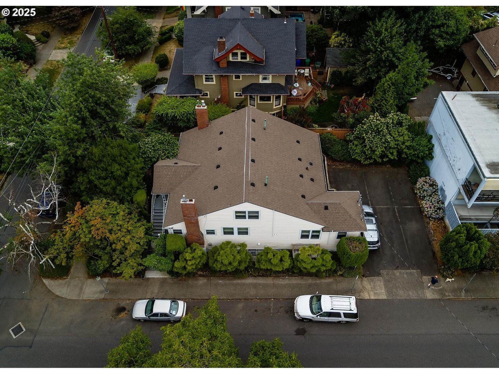 Property Photo:  1902 NE 38th Ave  OR 97212 