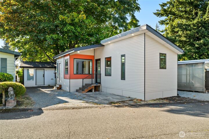 Property Photo: 1645 S 272nd Street 55 WA 98003