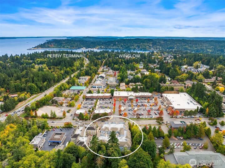 Property Photo: 300 High School Road NE 318 WA 98110