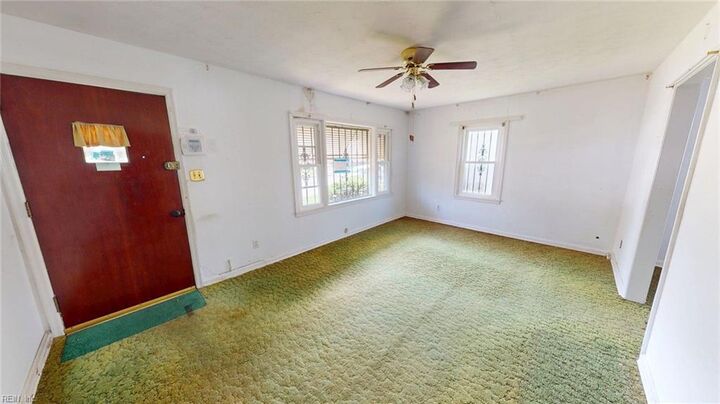 Property Photo: 965 21st St VA 23607