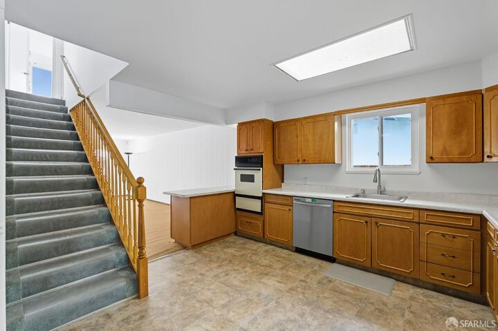 Property Photo:  252 Sequoia Avenue  CA 94080 