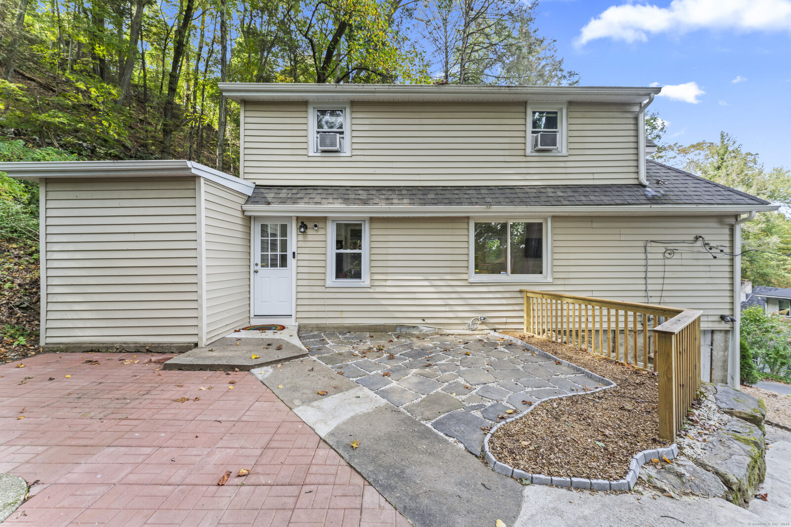 Property Photo: 199 Riverside Road CT 06482