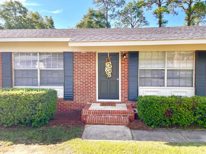 Property Photo: 2303 Debbie Drive AL 36303