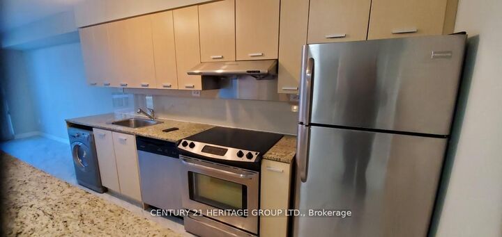 19 Singer Court 515  Toronto ON M2K 0B2 photo