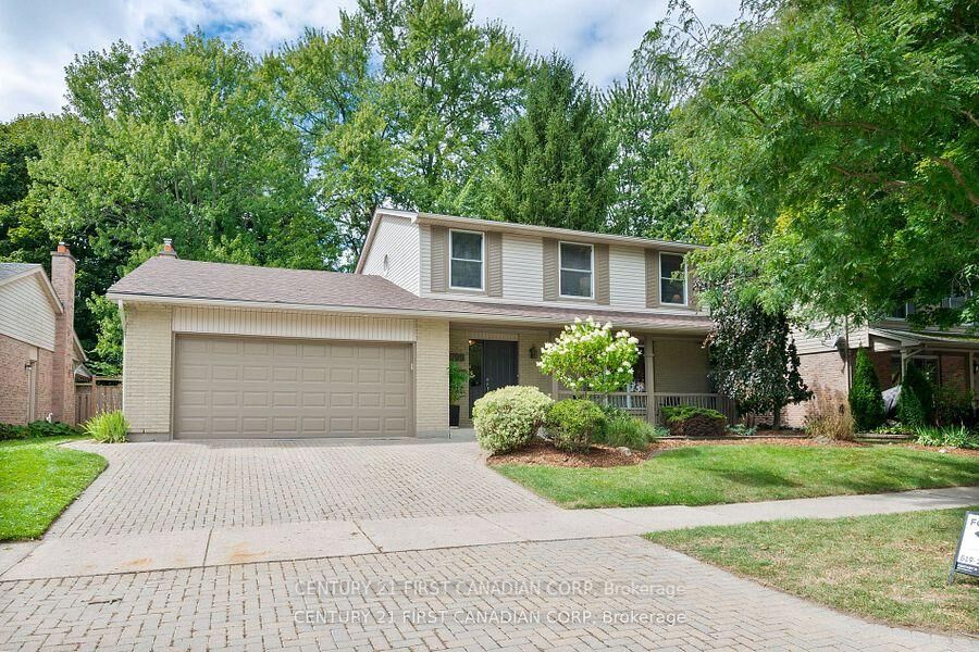 Property Photo:  799 Farnham Road  ON N6K 1R6 