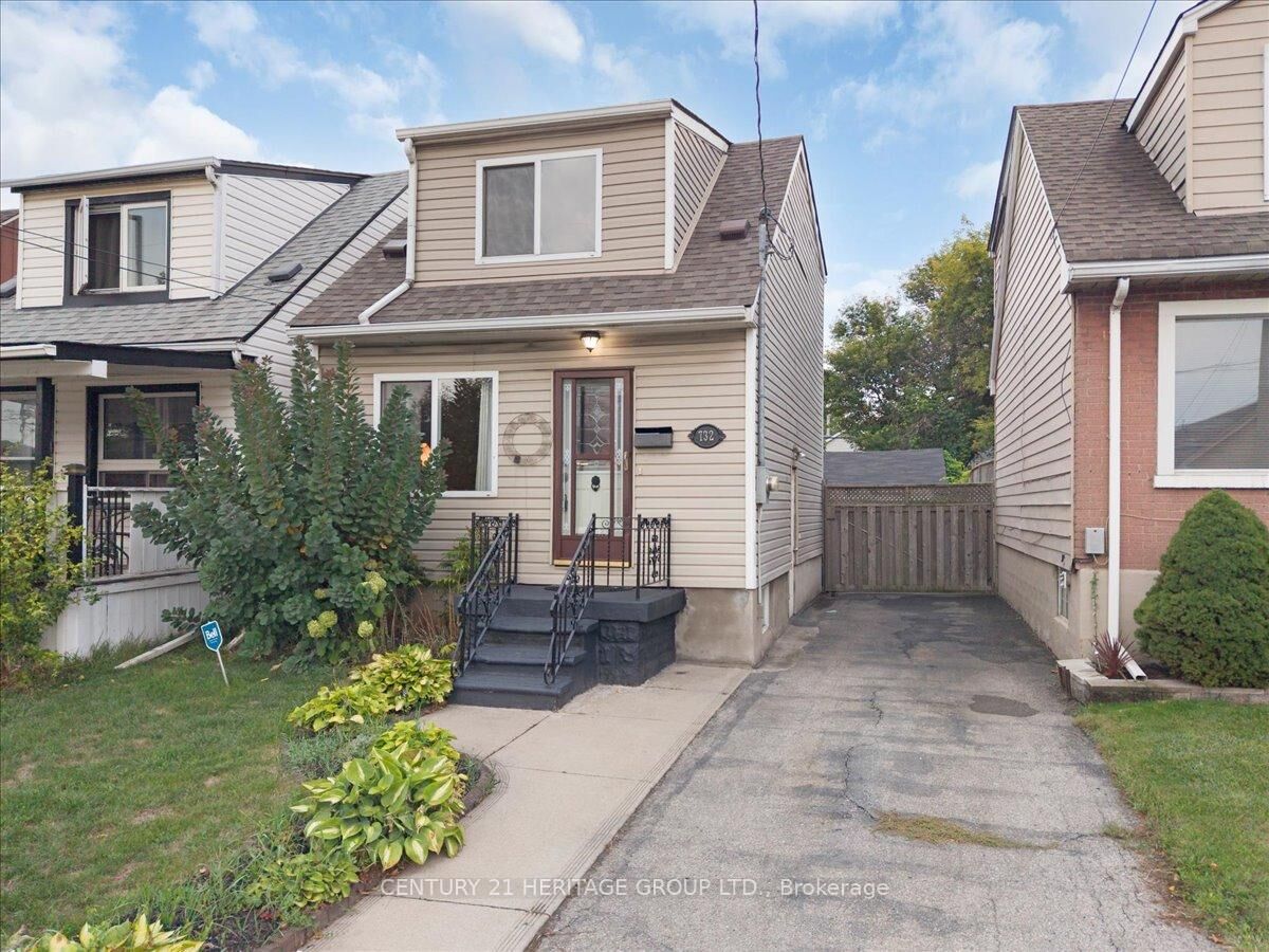 Property Photo:  732 Tate Avenue  ON L8H 6L7 