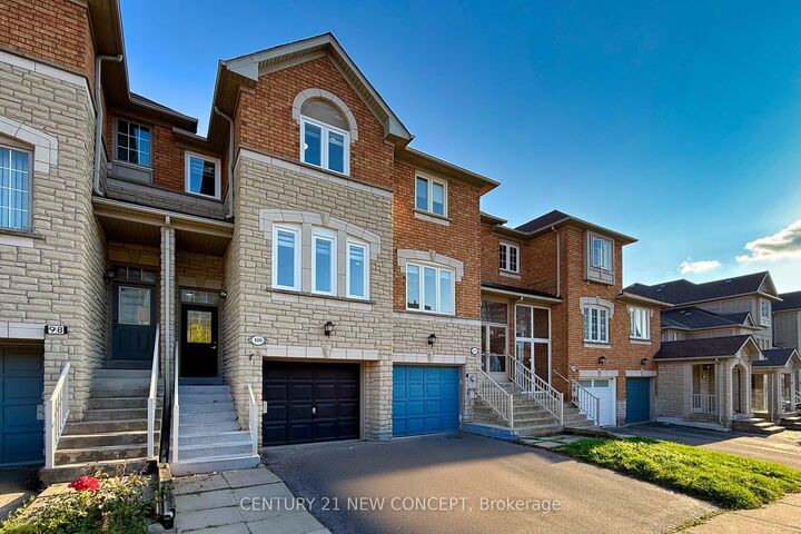 Property Photo:  100 Coburg Crescent S  ON L4B 4E4 