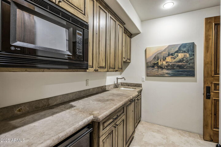 9547 N 55th Street  Paradise Valley AZ 85253 photo