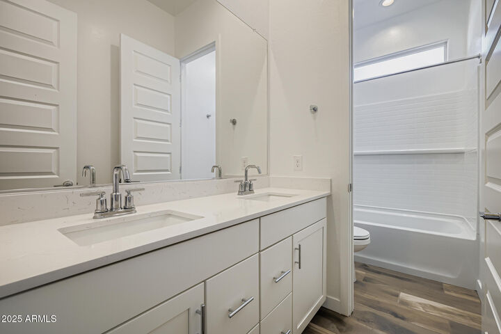 Property Photo: 10052 S Dutchman Drive AZ 85120