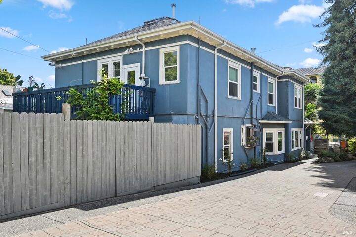 1117 Hearst Avenue  Berkeley CA 94702 photo