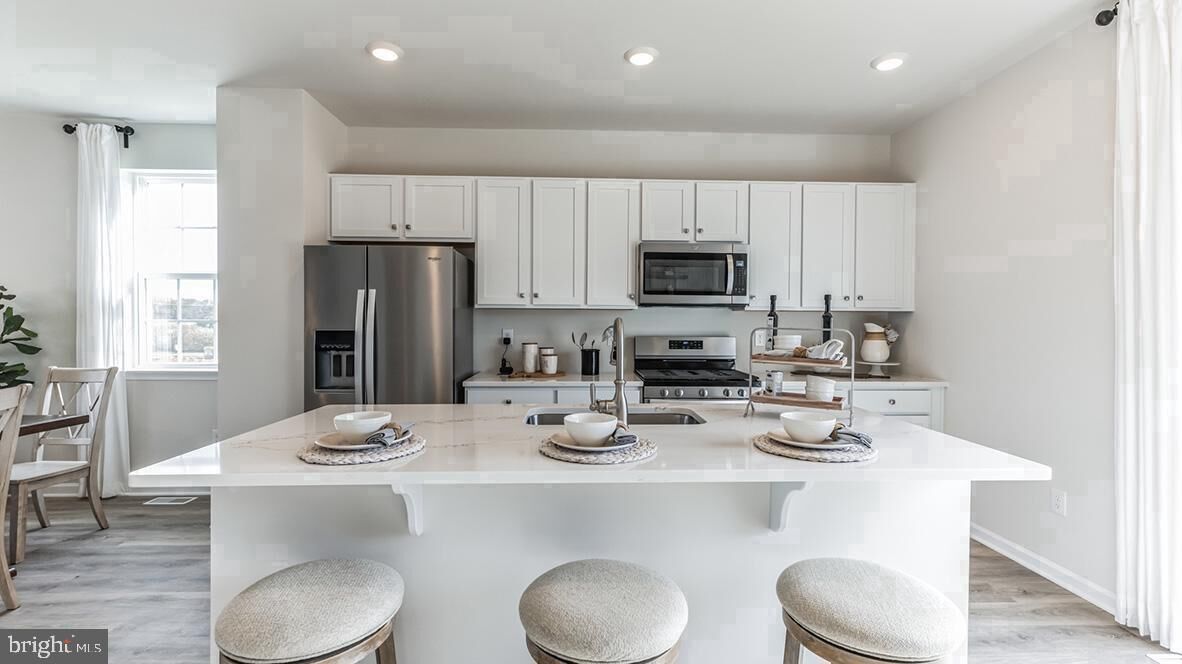 Property Photo: 284 Macoun Way NJ 08028