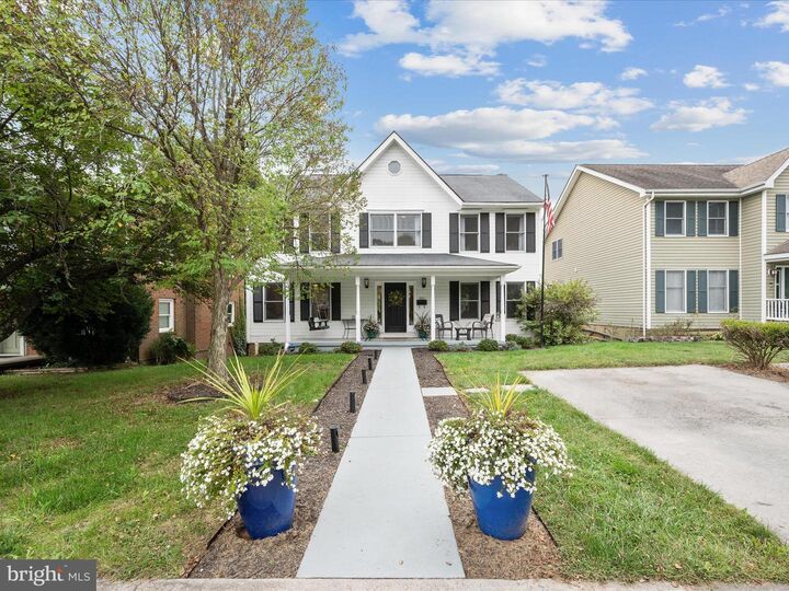 Property Photo: 501 Jefferson Street VA 22601