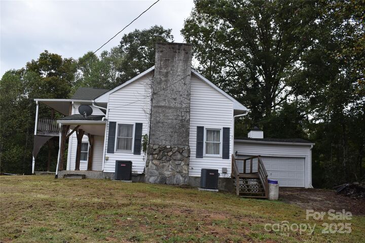 Property Photo: 91 Myers Norton Drive NC 28762