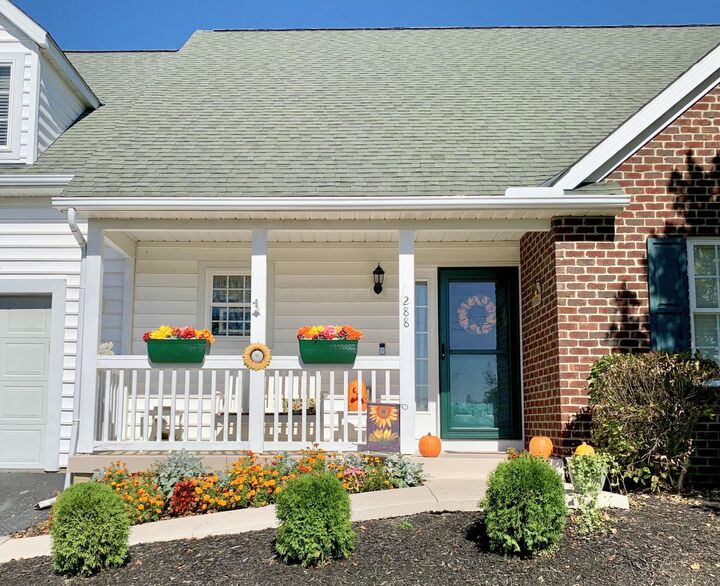 Property Photo: 288 Village Drive OH 43031