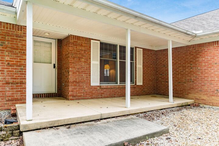Property Photo:  4670 York SW Road  OH 43062 