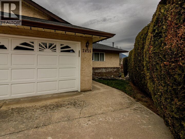 Property Photo:  2455 5th Avenue Northeast  BC V1E 1Y9 