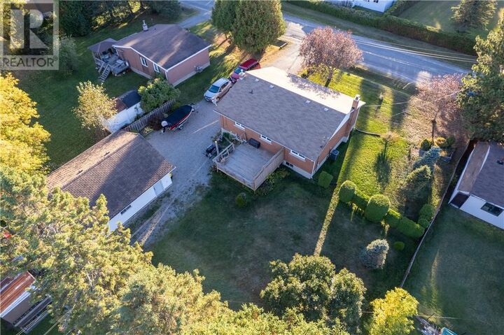 Property Photo: 2888 Baker Avenue ON P3N 1J9