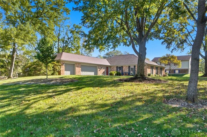 Property Photo:  1553 Roamont Drive  OH 45459 