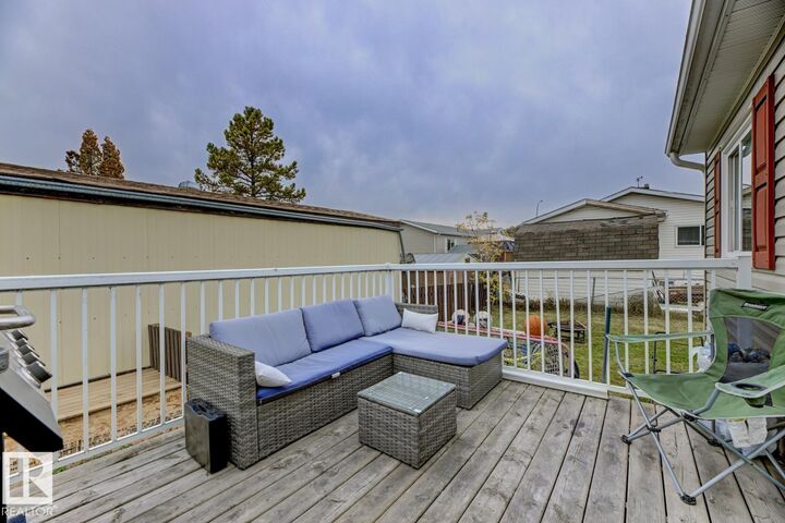 Photo de la propriété:  565 53222 Range Road 272  AB T7X 3P6 