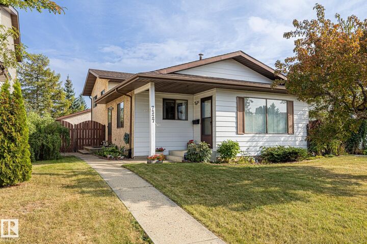 Property Photo:  7327 189 Street NW  AB T5T 5G7 