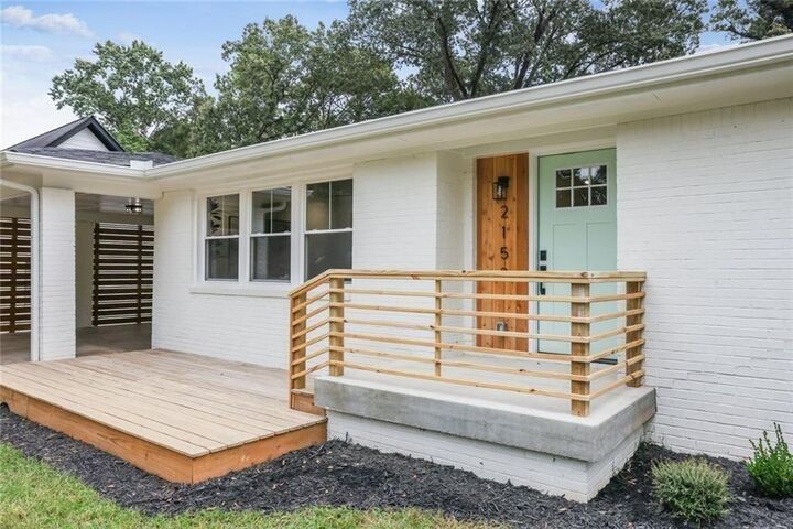 Property Photo: 2152 Edgemore Drive SE GA 30316