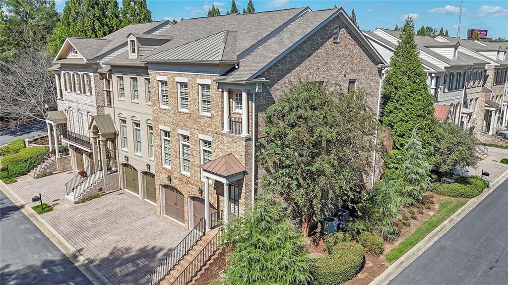 Property Photo:  9062 Riverbend Manor  GA 30022 