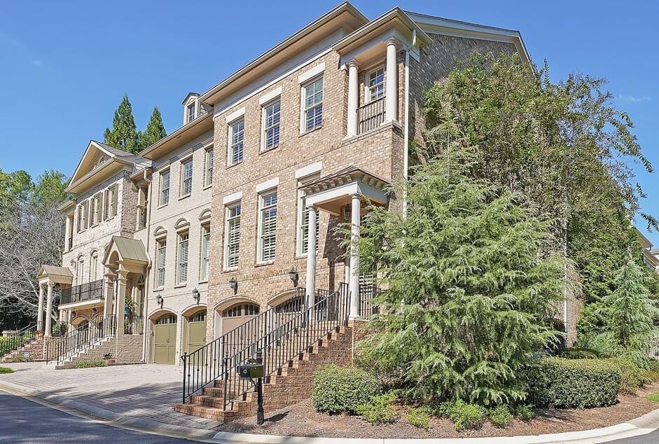 Property Photo:  9062 Riverbend Manor  GA 30022 