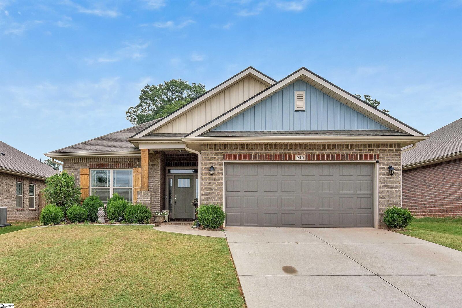 Property Photo:  940 Ravenfield Drive  SC 29334 