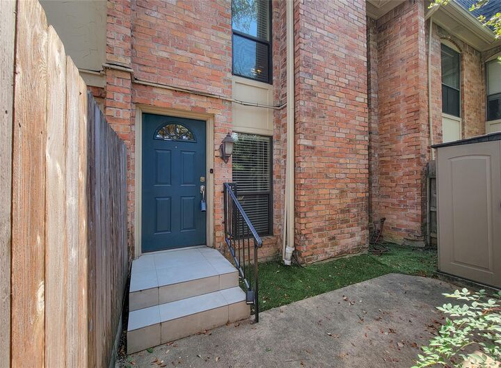 Property Photo: 1601 S Shepherd Drive 56 TX 77019