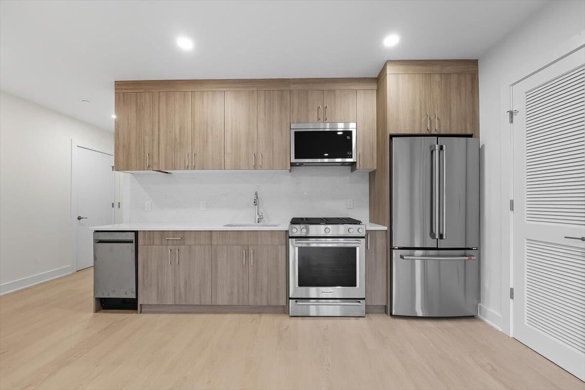 Property Photo:  303 Madison St 408  NJ 07030 