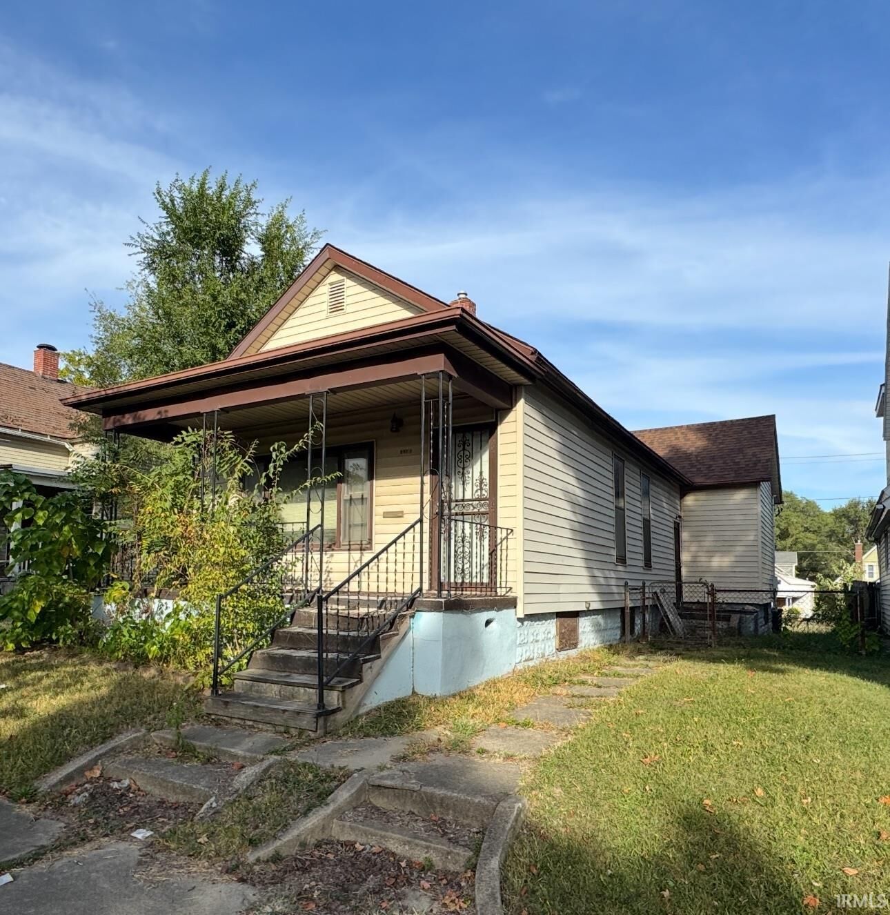 Property Photo:  1143 Grant Avenue  IN 46803 