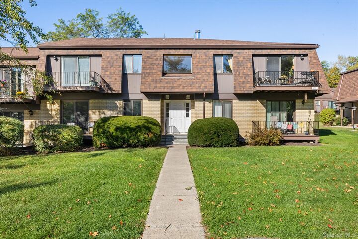 105 Cherry Hill Drive  Poughkeepsie NY 12603 photo