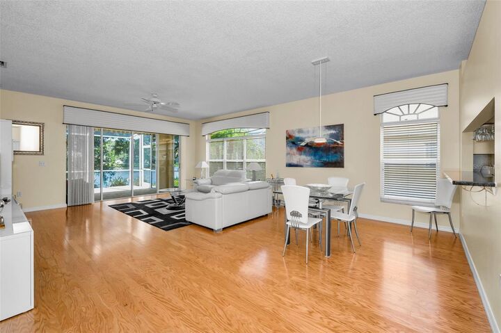 Property Photo:  4886 Westchester Court  FL 34677 