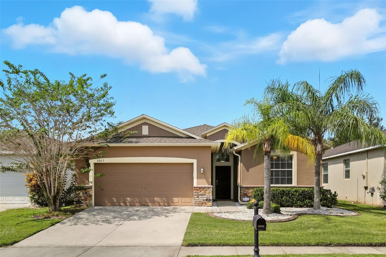 Property Photo:  2603 Carrickton Circle  FL 32824 
