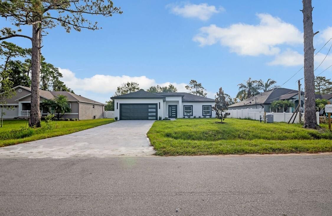 Property Photo:  1875 2nd Avenue  FL 32724 