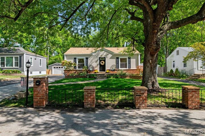 Property Photo: 904 Trellis Lane MO 63122