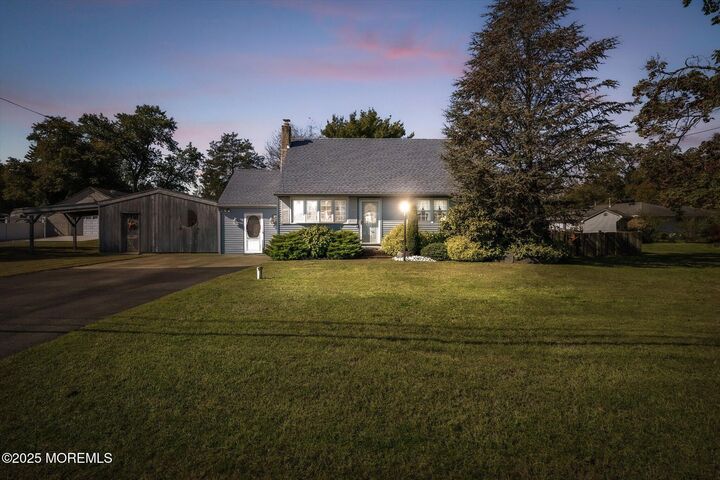 Property Photo:  3 Applegate Lane  NJ 08533