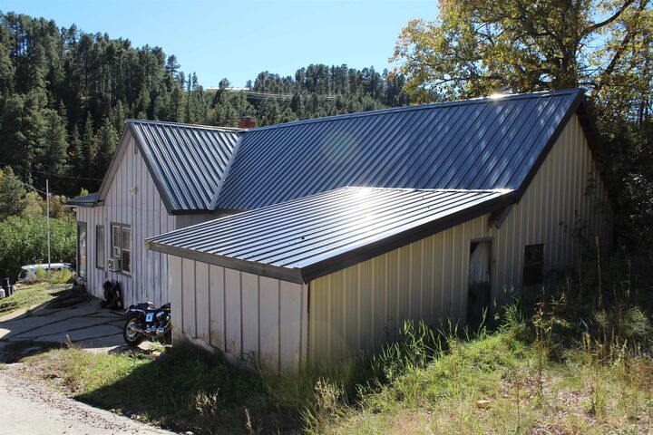 Property Photo: 103 Pocket Gulch Avenue SD 57754