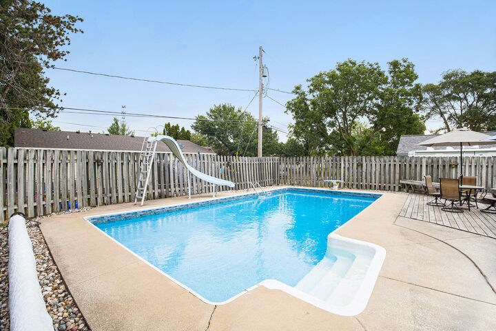 Property Photo: 465 W 32nd Street MI 49423
