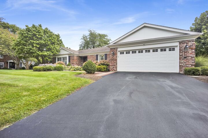 Property Photo:  1518 Wedgefield Circle  IL 60563 