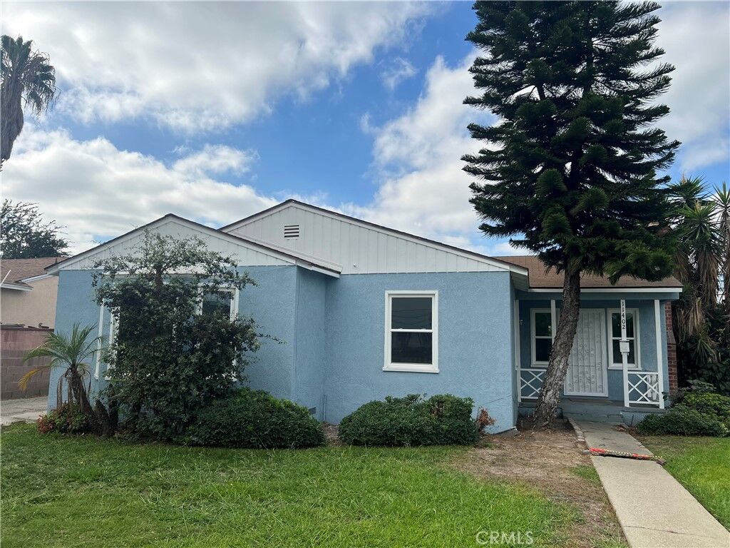 Property Photo: 11402 Rose Hedge Drive CA 90606
