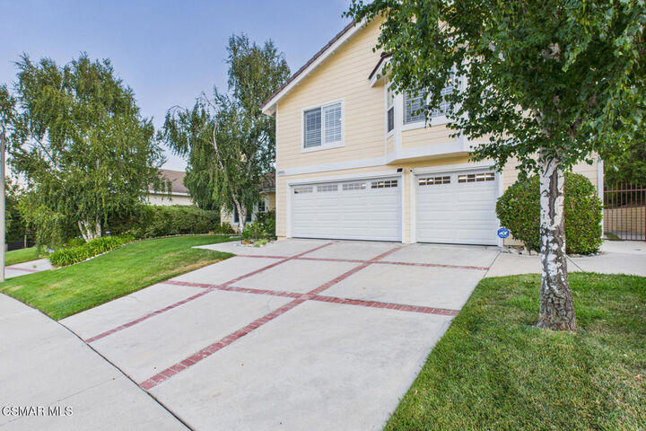 Property Photo:  29650 Kimberly Drive  CA 91301 