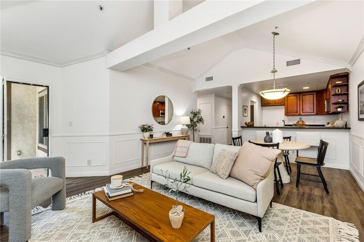 Property Photo:  2571 Plaza Del Amo 310  CA 90503 