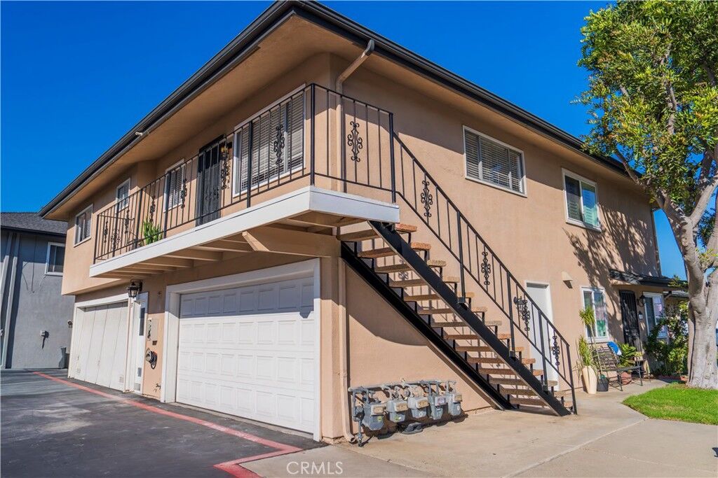 Property Photo:  16637 Viewpoint Lane  CA 92647 