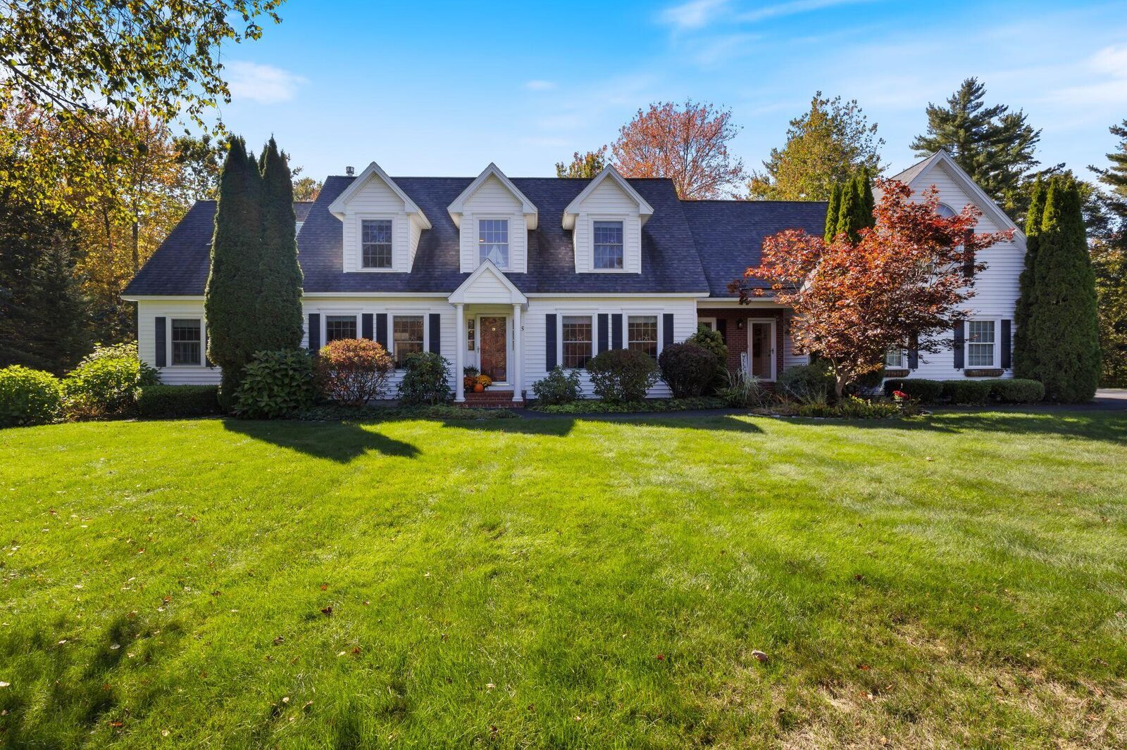 Property Photo: 5 Elbridge Oliver Way ME 04074