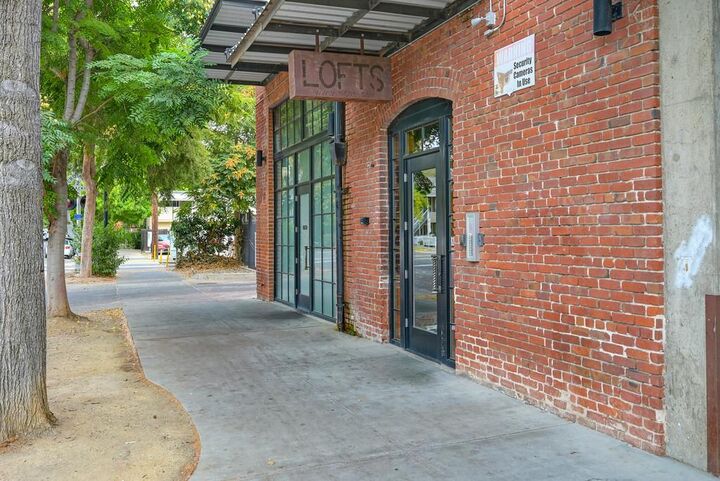Property Photo:  1725 14th Street 208  CA 95811 