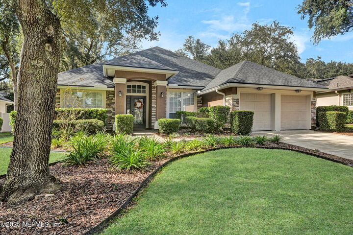 Property Photo:  1880 Oakchime Drive  FL 32065 
