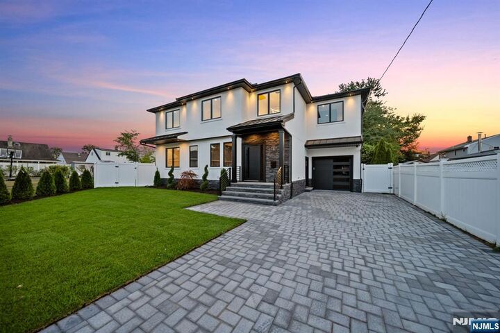 5 Wilson Court  Saddle Brook NJ 07663 photo