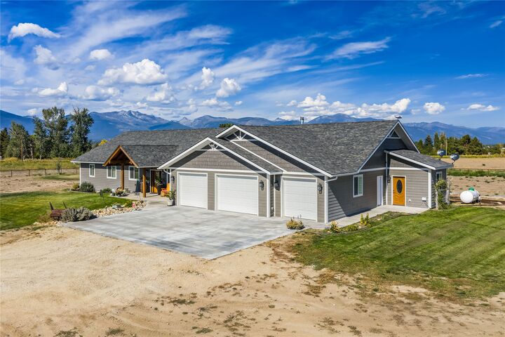 400 Cochell Way  Corvallis MT 59828 photo