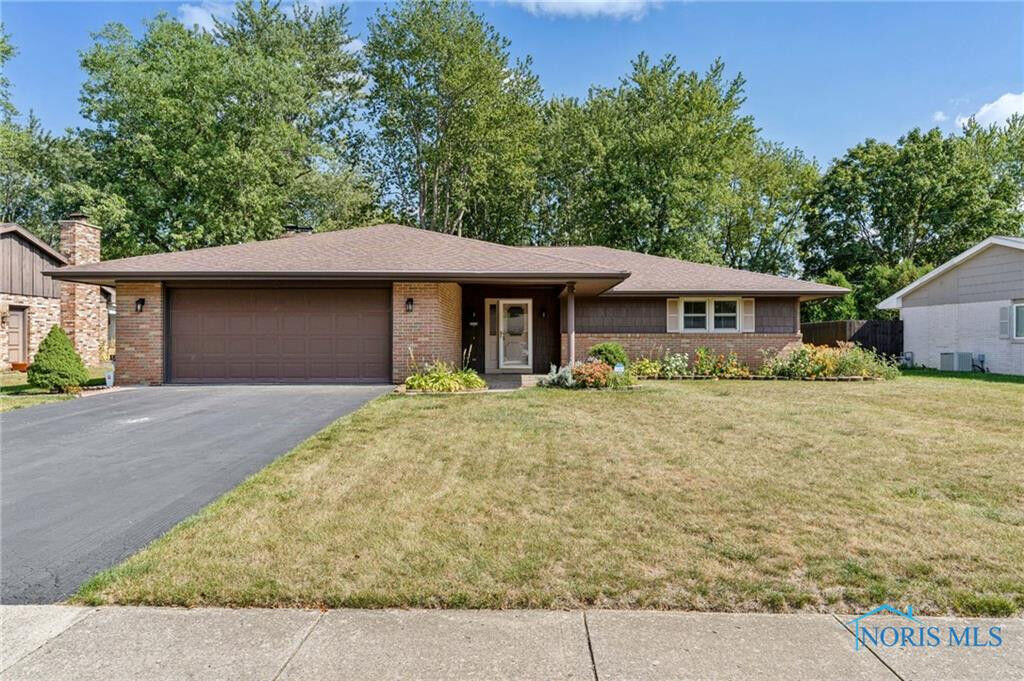 Property Photo:  3315 Edgemont Drive  OH 45840 